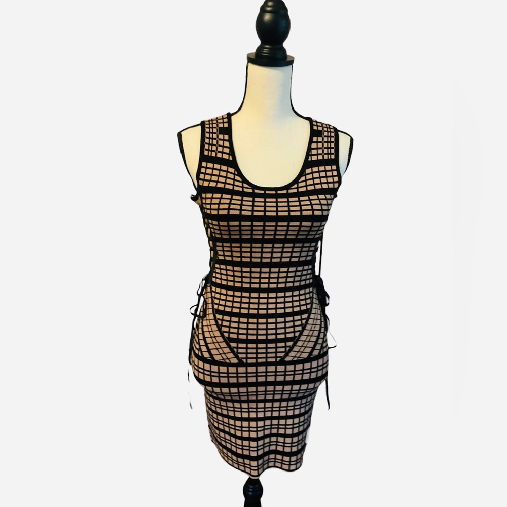 NWT Grifflin Paris Mini Dress Size S